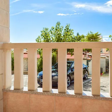 Turic Apartman Promajna