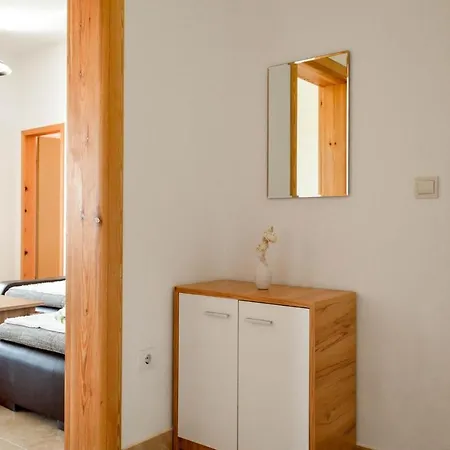Turic Apartman Promajna